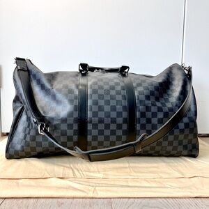 !!SOLD!! AUTHENTIC Louis Vuitton Keepall Bandoulière 55